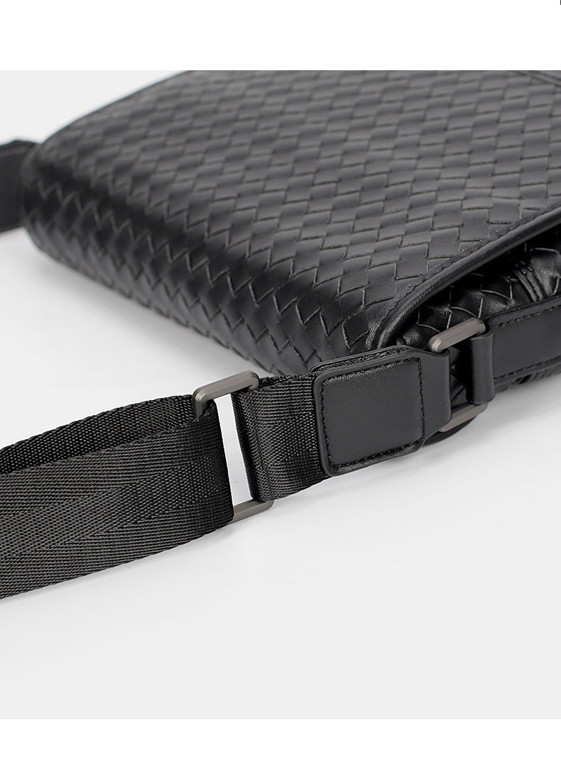 Woven Casual Shoulder Bag