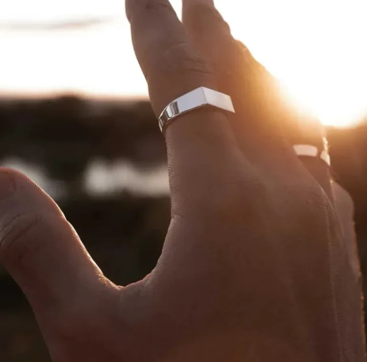 Sleek Ring